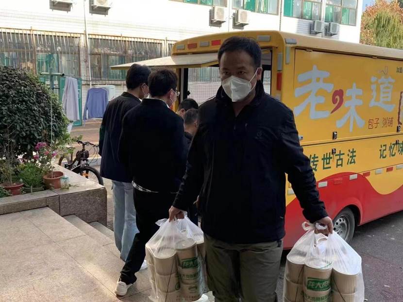 yl88858永利集团教职工爱心志愿者奋战在防疫前沿